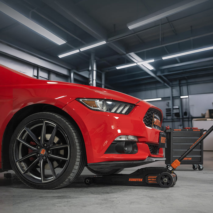 RGM-3TLW GarageMax, 3 Ton Electric Floor Jack, Low Profile Jack for Quickly Car Lift, Hydraulic Service Jack
